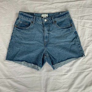 mom jean shorts